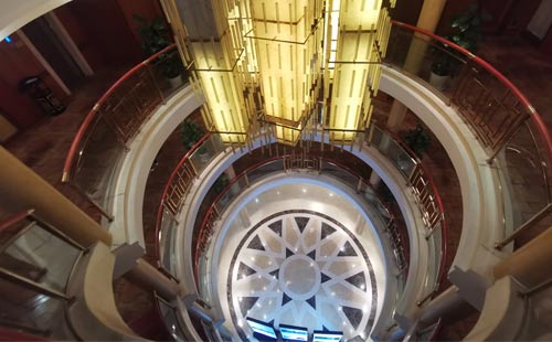 星際水晶游輪大廳