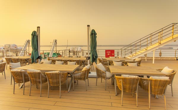 長江三號(hào)游輪天空酒吧